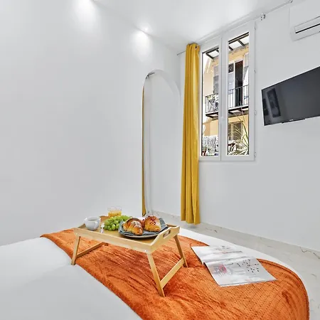 2 - Hyper Centre - Air-conditioned - Terrace - Quiet - Tramway - Equipped Kitchen - Wifi نيس